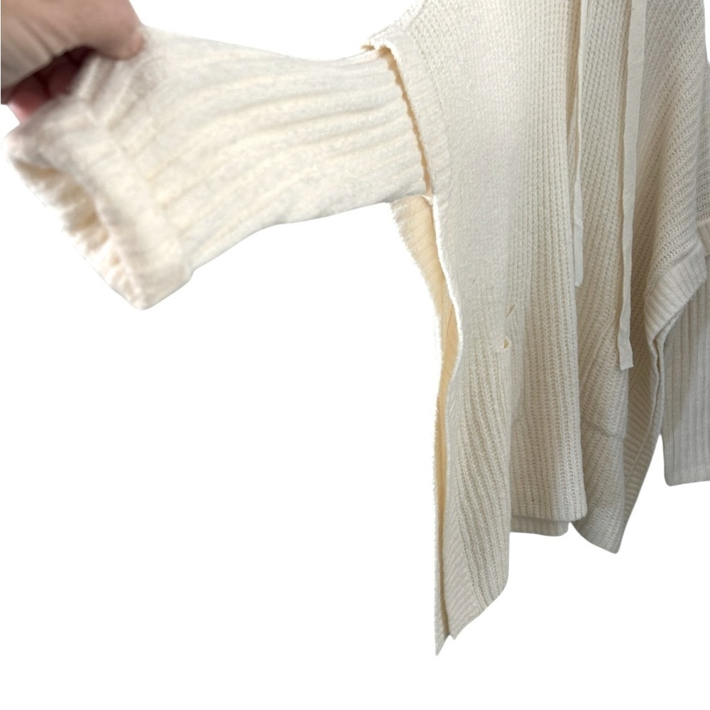 La Classe Couture Nordstrom Women's Off White Oversized Poncho Sweater - Picture 4 of 6